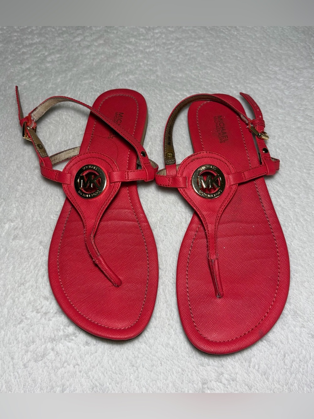 Michael Kors Red Logo Thong Sandals‎ with Gold MK Medallion Sz 9